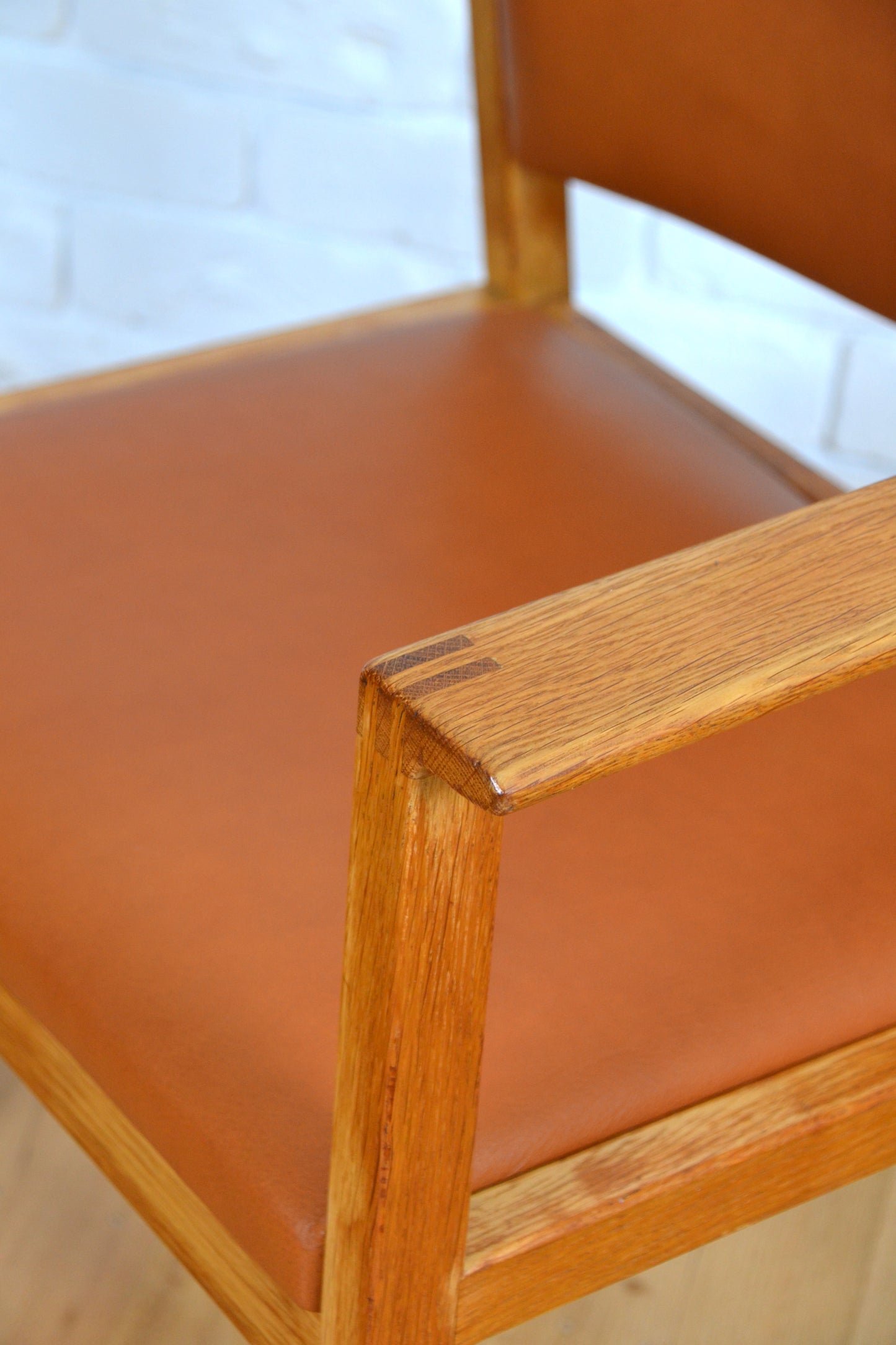 Vintage Danish Oak dining chair / side chair by Børge Mogensen in Tan Leather