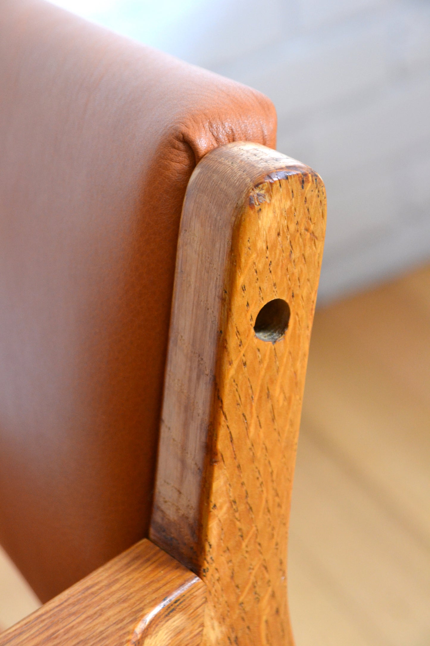 Vintage Danish Oak dining chair / side chair by Børge Mogensen in Tan Leather