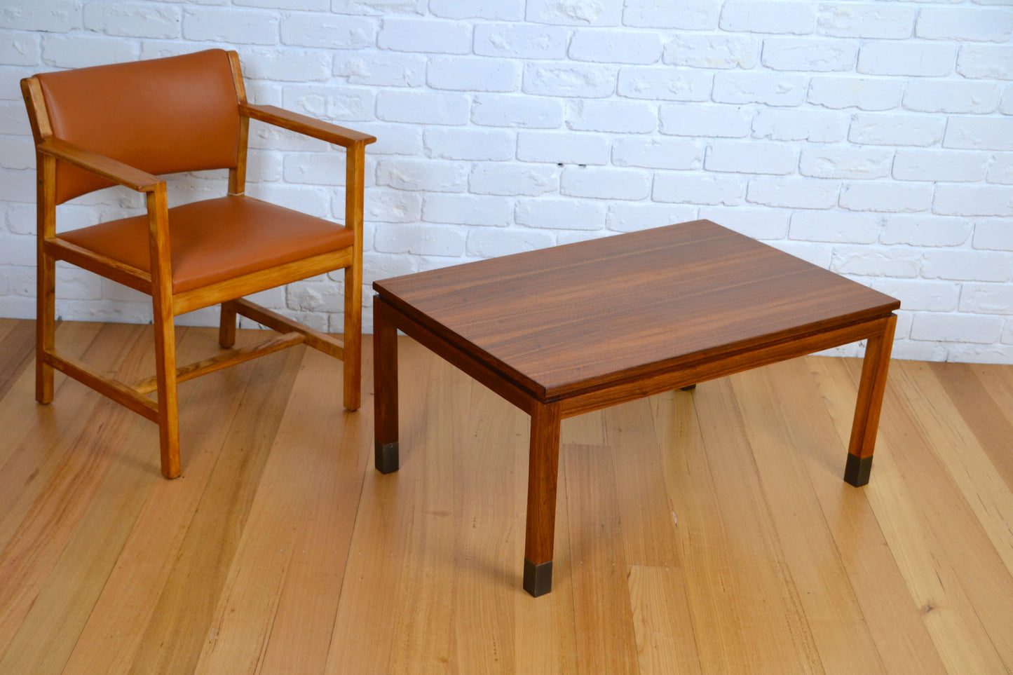 Stunning Chestnut Mid century coffee table by Hans Hermann - restored Blackbean